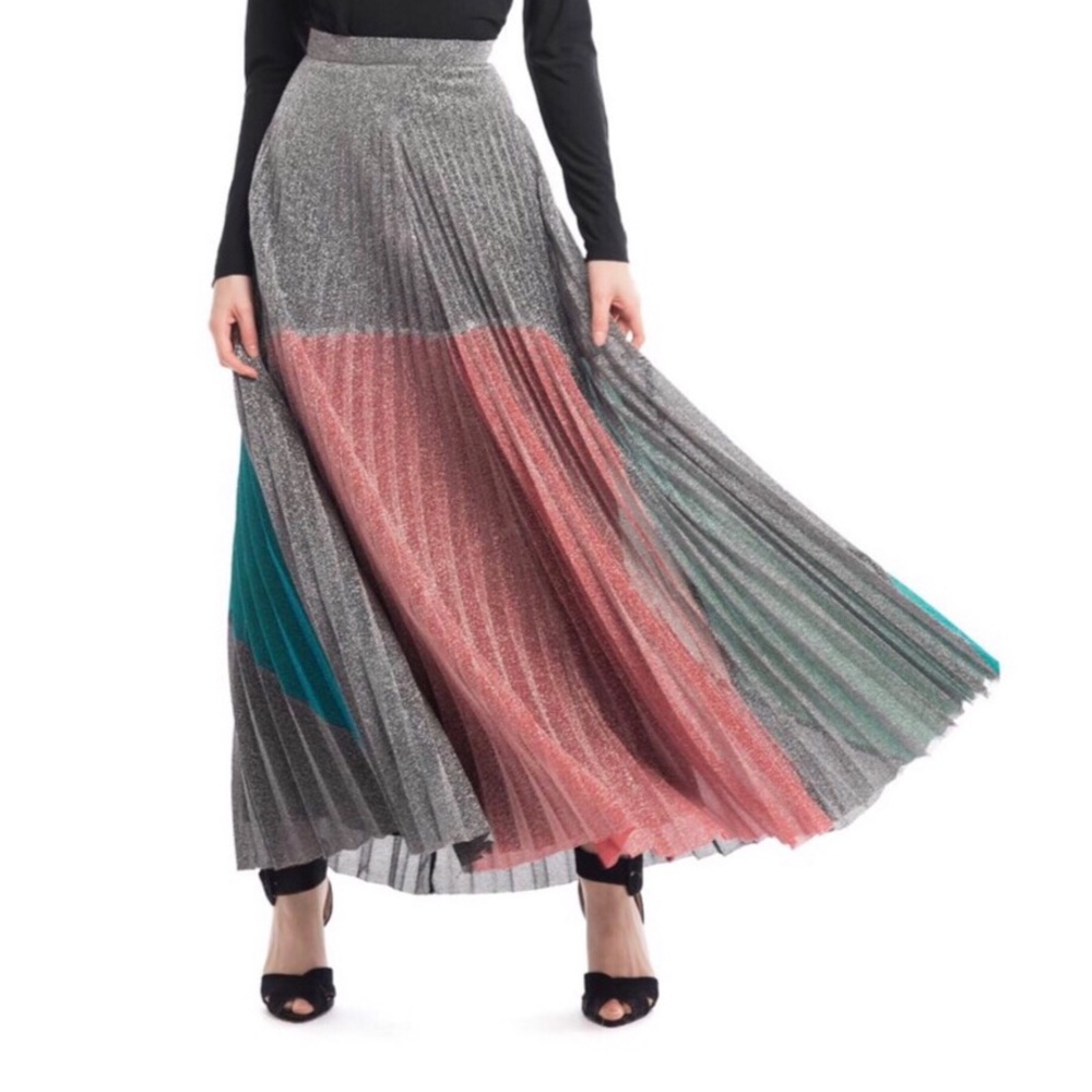 RESTOCKED 😍 GRACIA MULTI COLOR LONG PLEATED SKIRT - Picture 4 of 7